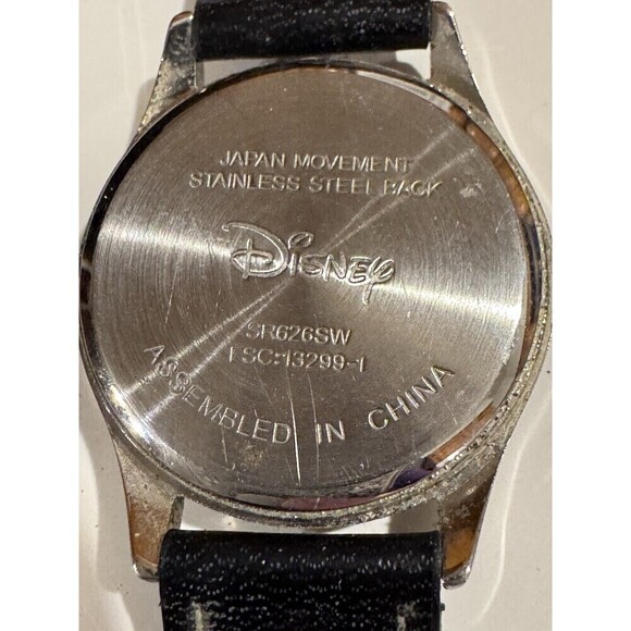 Disney Mickey Mouse 75 years of Mickey Silver Tone Watch New Battery - Picture 4 of 6